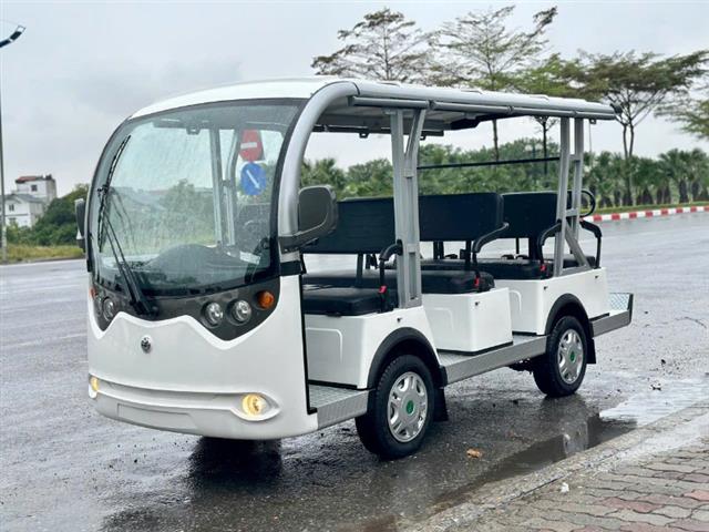 Xe điện chở khách kiểu bus 8 chỗ LT-S8 lắp Pin 76.8V 304Ah Green tech vận hành vượt trội và hoạt động lâu dài.