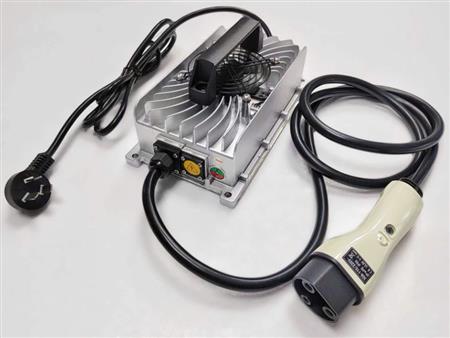 Sạc điện 87.6V25AH GREEN TECH cho xe điện
