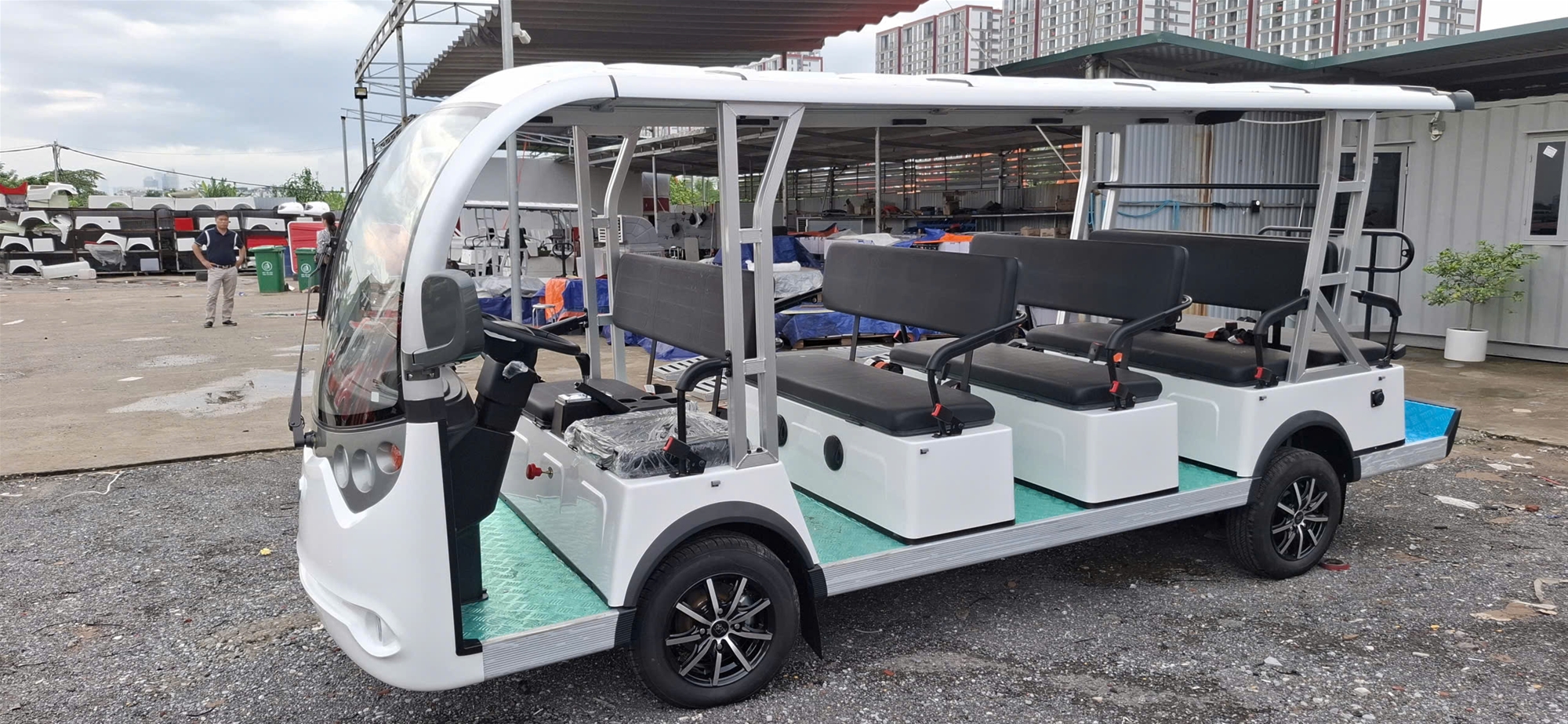 Xe điện 14 chỗ.